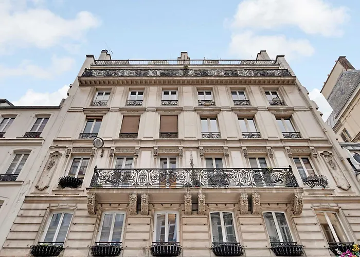 Authentic Apartment - 3Br-6P - Moulin Rouge