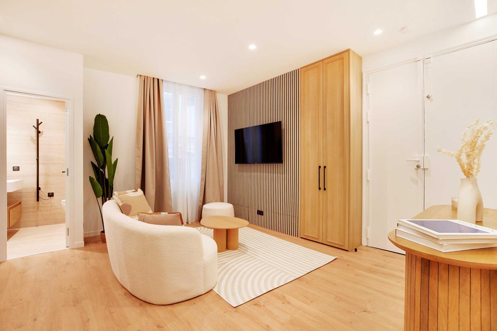 Appartamento Authentic - 3br-6p - Moulin Rouge Parigi